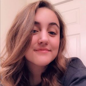 Meet your Posher, Jade